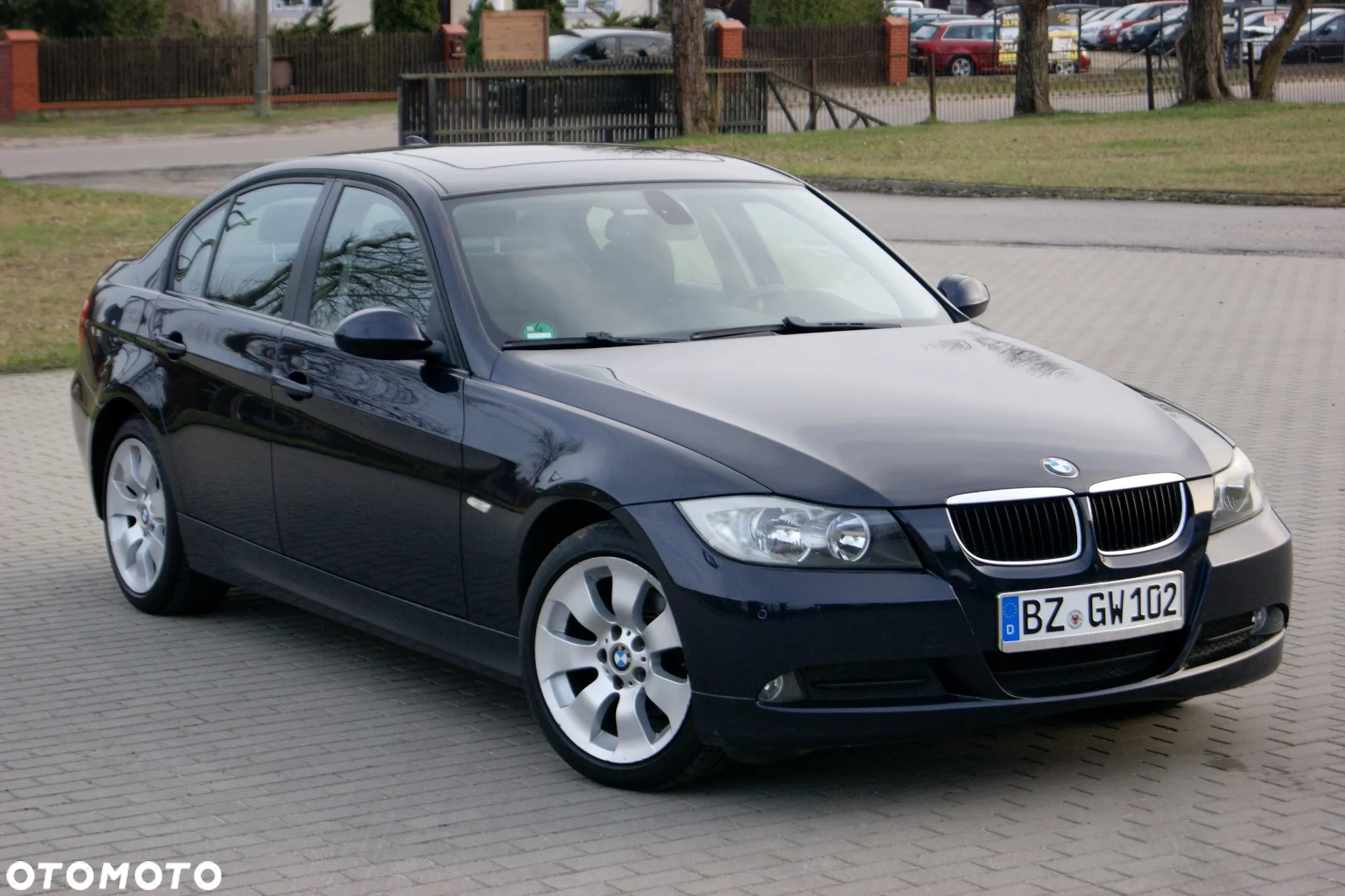 BMW Seria 3 318i - 2