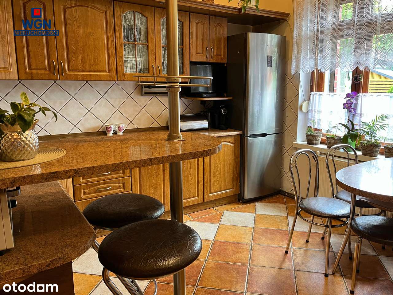 Mieszkanie z dużym ogrodem i działka 9 arów.-2