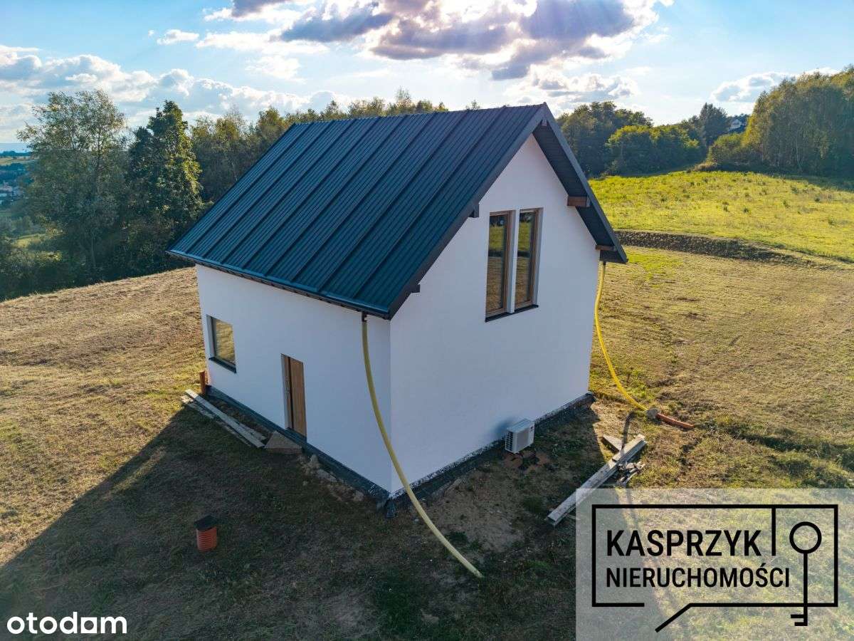 Duża działka z domem niskoenergetycznym.-2