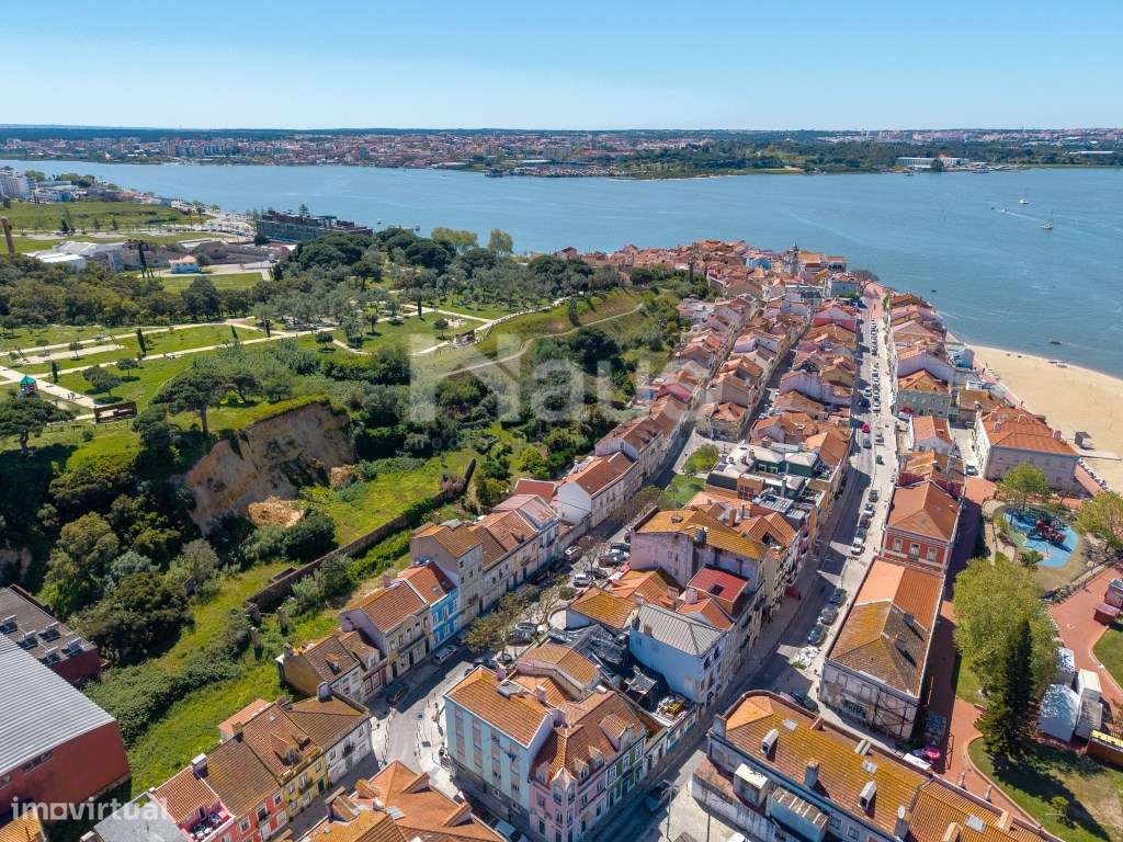 Prédio para venda na Baia do Seixal-41