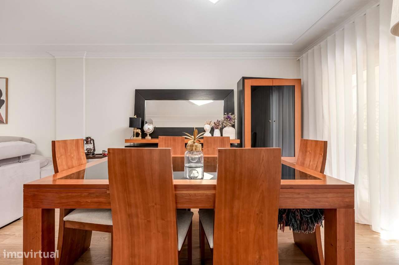 MORADIA ISOLADA T5 NA PÓVOA DE SANTA IRIA-10