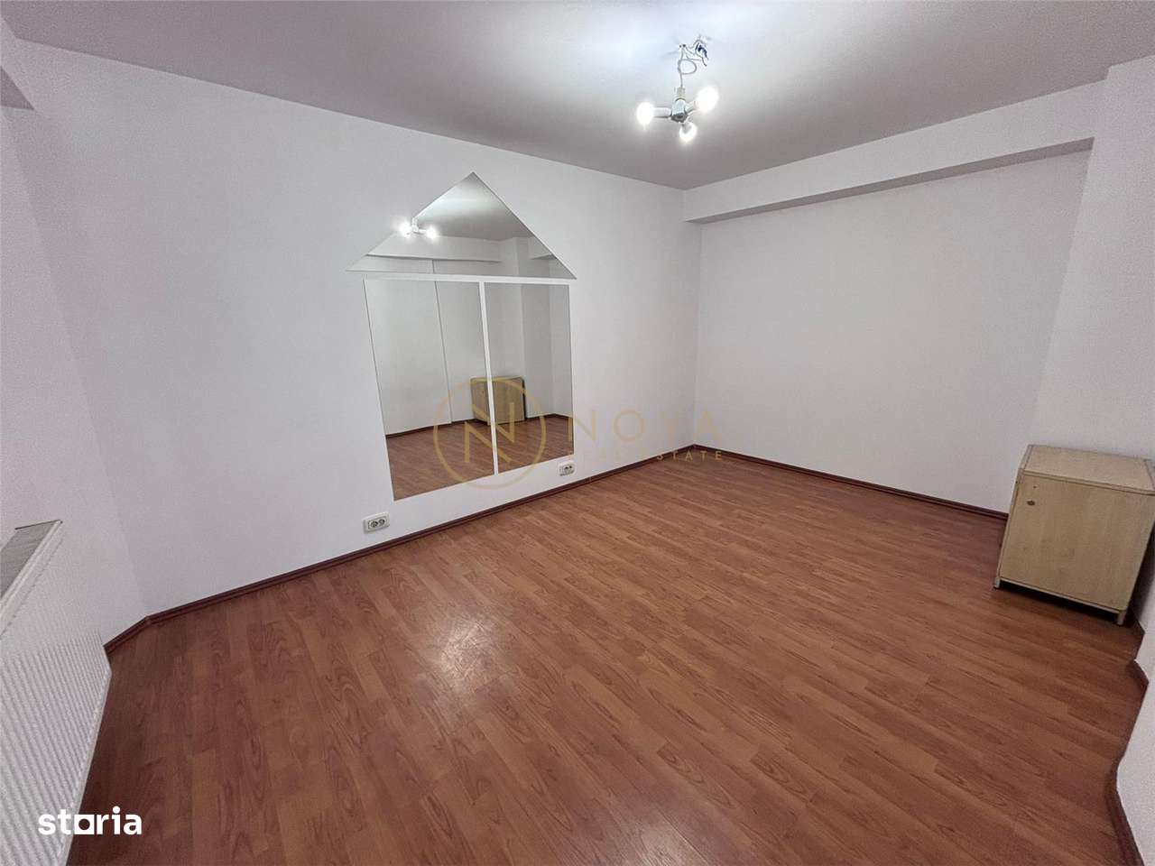 Apartament 5 camere in vila cu centrala | Razoare Piata Danny Huwe - Imagine principală: 5/9