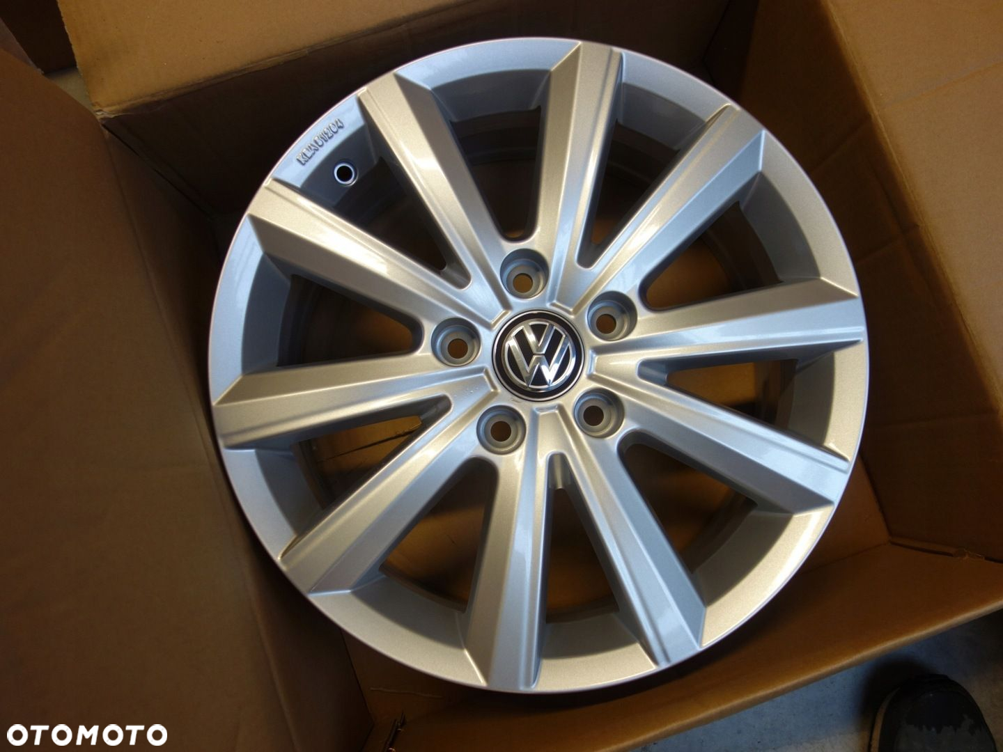 Felgi 17 5x120 Volkswagen T5 T6 Multivan F8224-16 - 11