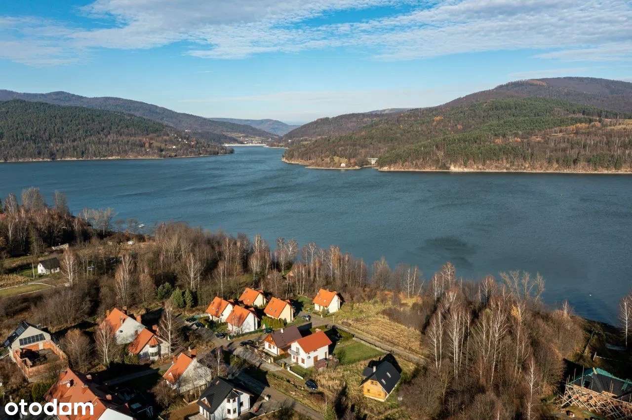 Wolnostojący dom nad Jeziorem Żywieckim