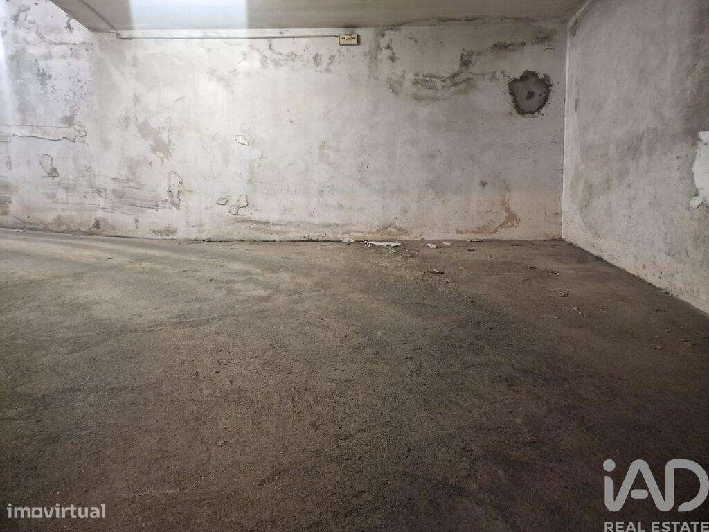 Parque de Estacionamento / Garagem / Box em Viana do Castelo e Meadela - Grande imagem: 4/8