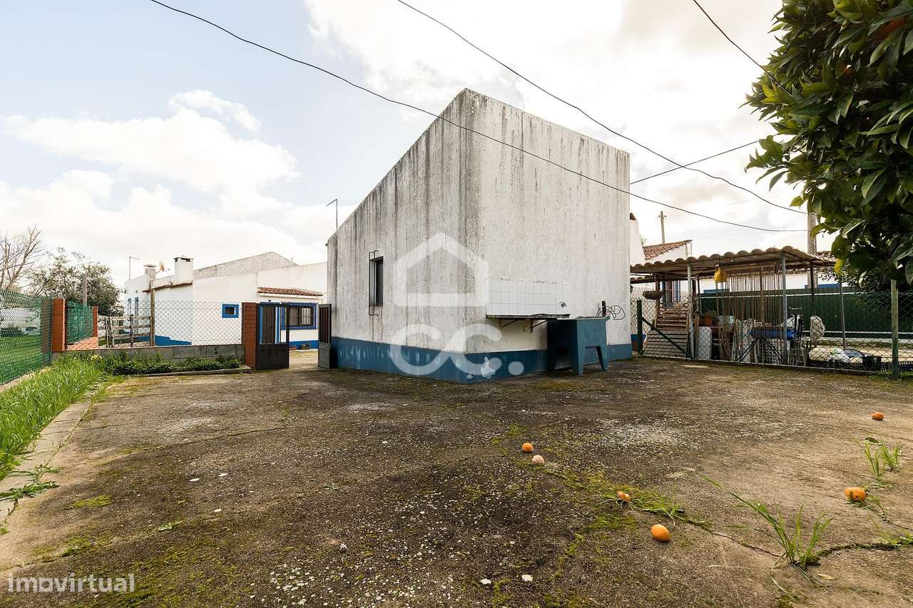 Moradia T2 de Rés do Chão c/ Terreno de 347 m² | S. Miguel de Machede,-27