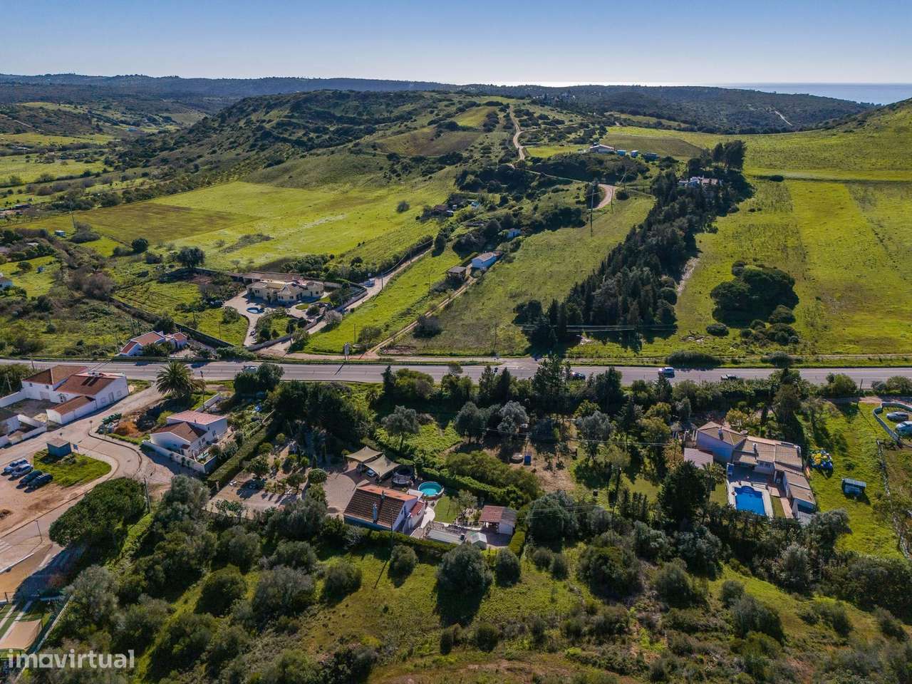 Casa tradicional reformada com grande jardim em Budens-39