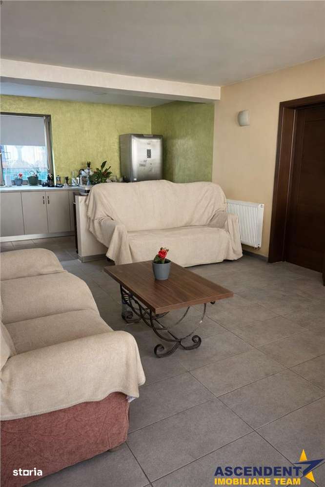 FILM!Vila individuala,4 dormitoare cu bai proprii, teren 660 mp,areal - Imagine principală: 2/15