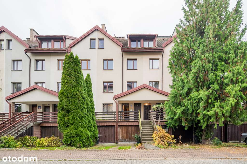 Wielopoziomowe mieszkanie na zamkniętym osiedlu-1