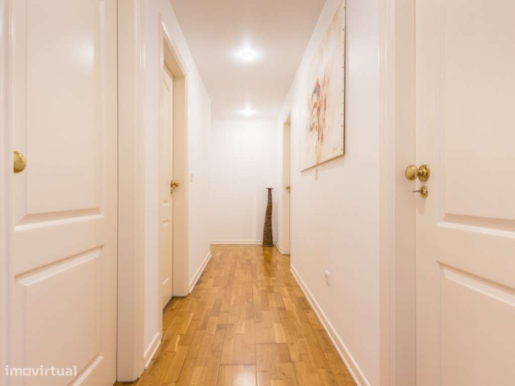 Apartamento T4 - Zona Premium - Seixal-7