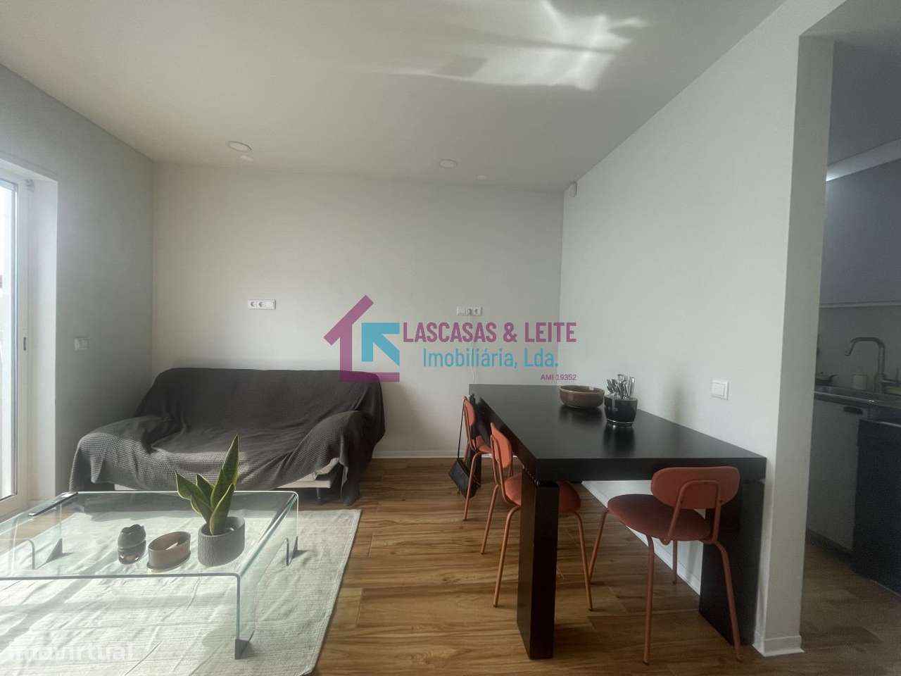 Moradia Bifamiliar T1+T3, Freixo-36