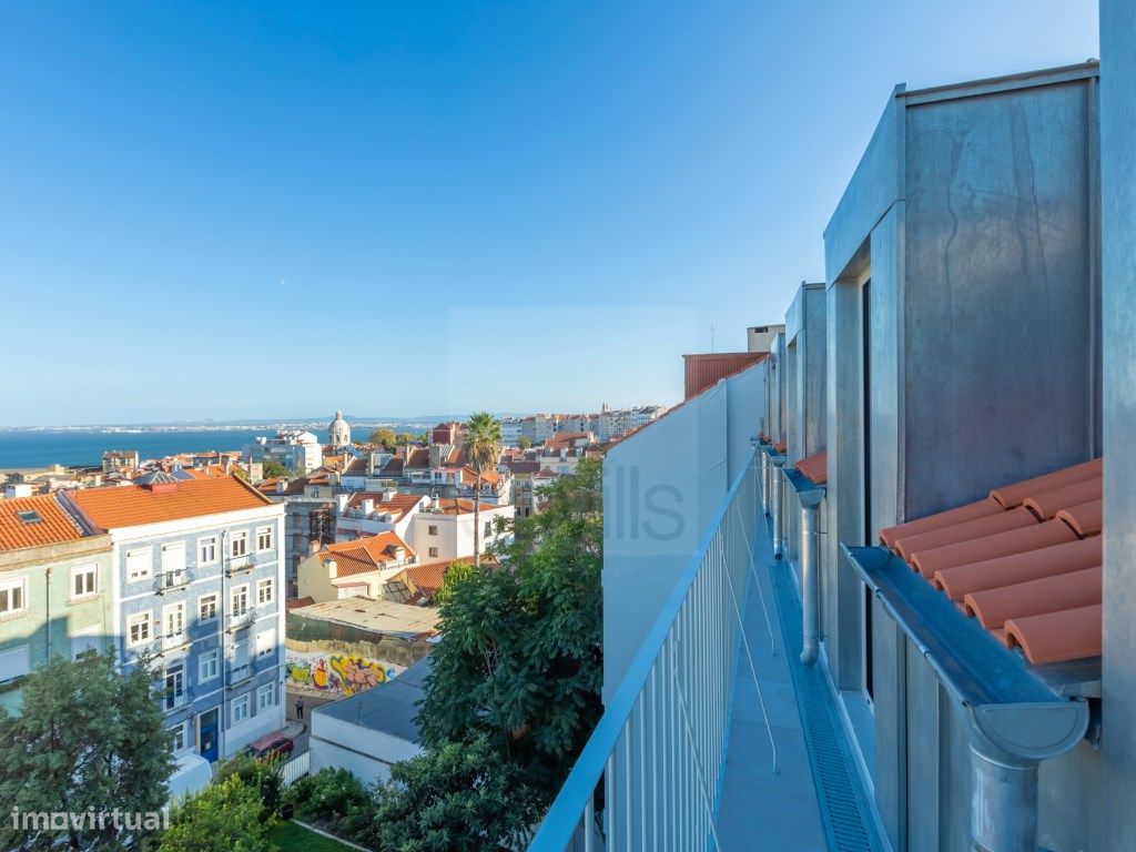 T1 em edificio novo, na Graça, Varanda com vista Tejo e cidade, Lisboa - Grande imagem: 1/24