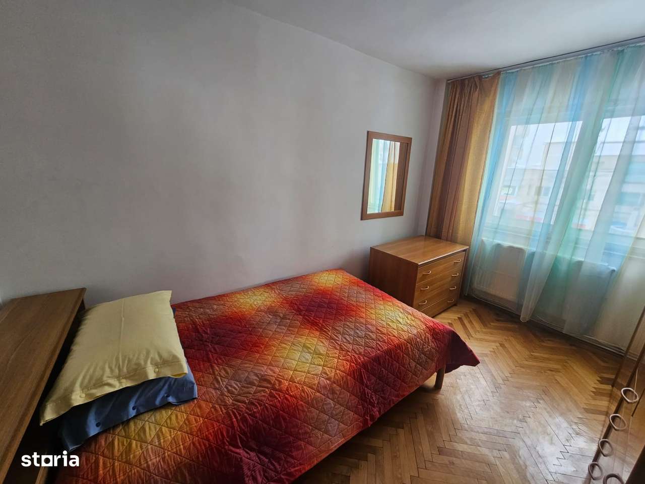 Apartament cu 4 camere de închiriat în Curtea de Argeș. - Imagine principală: 3/14