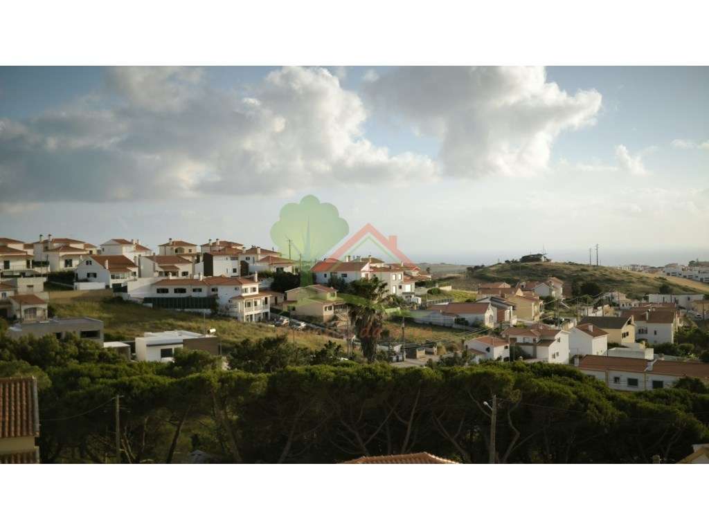 Moradia T5 com Vista de Mar Deslumbrante em Baleia, Carvoeira!-22