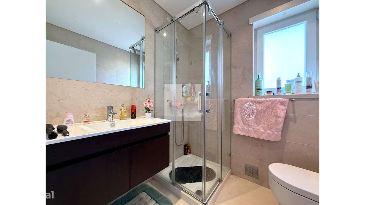 Luxuoso T-3 na Qtª Santa Maria-29