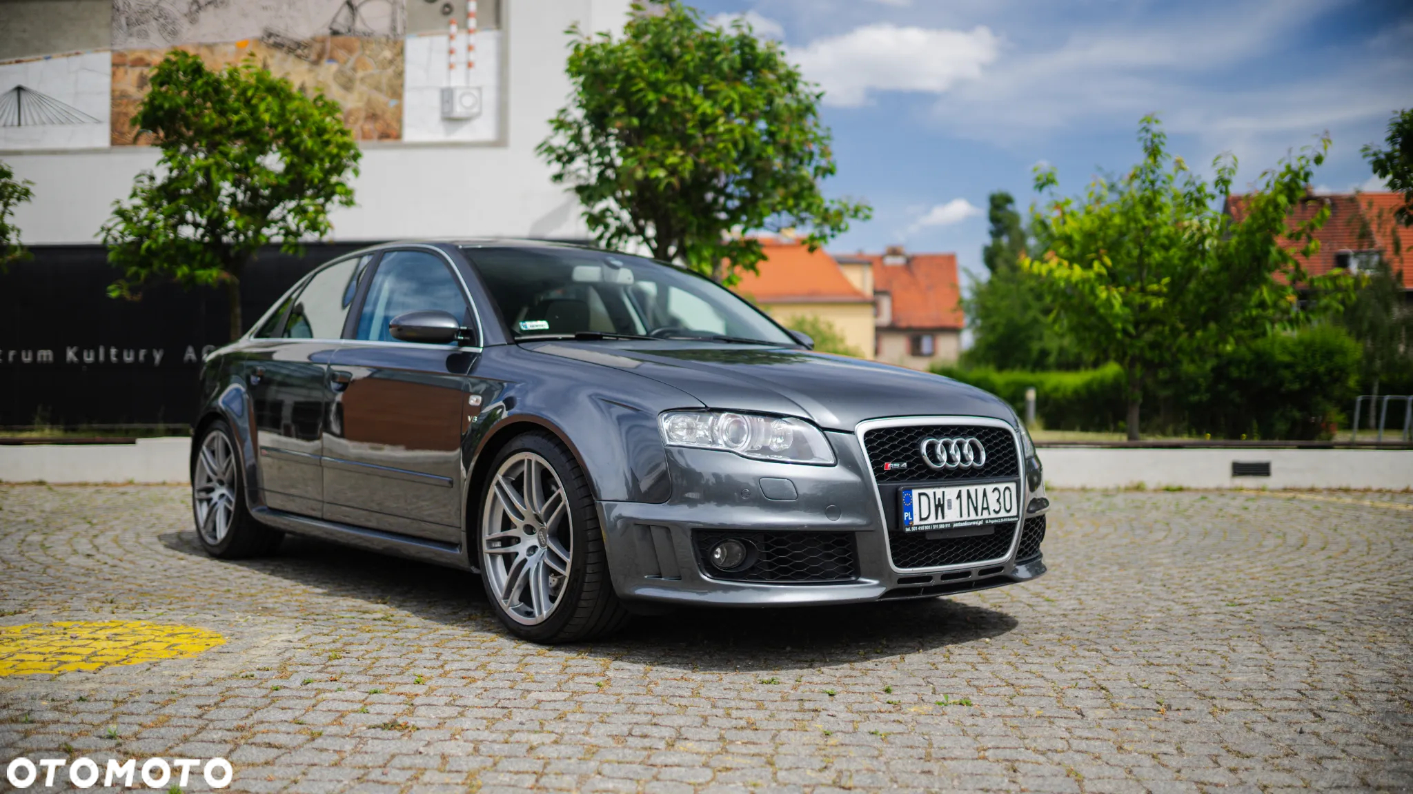 Audi RS4 Standard - 6