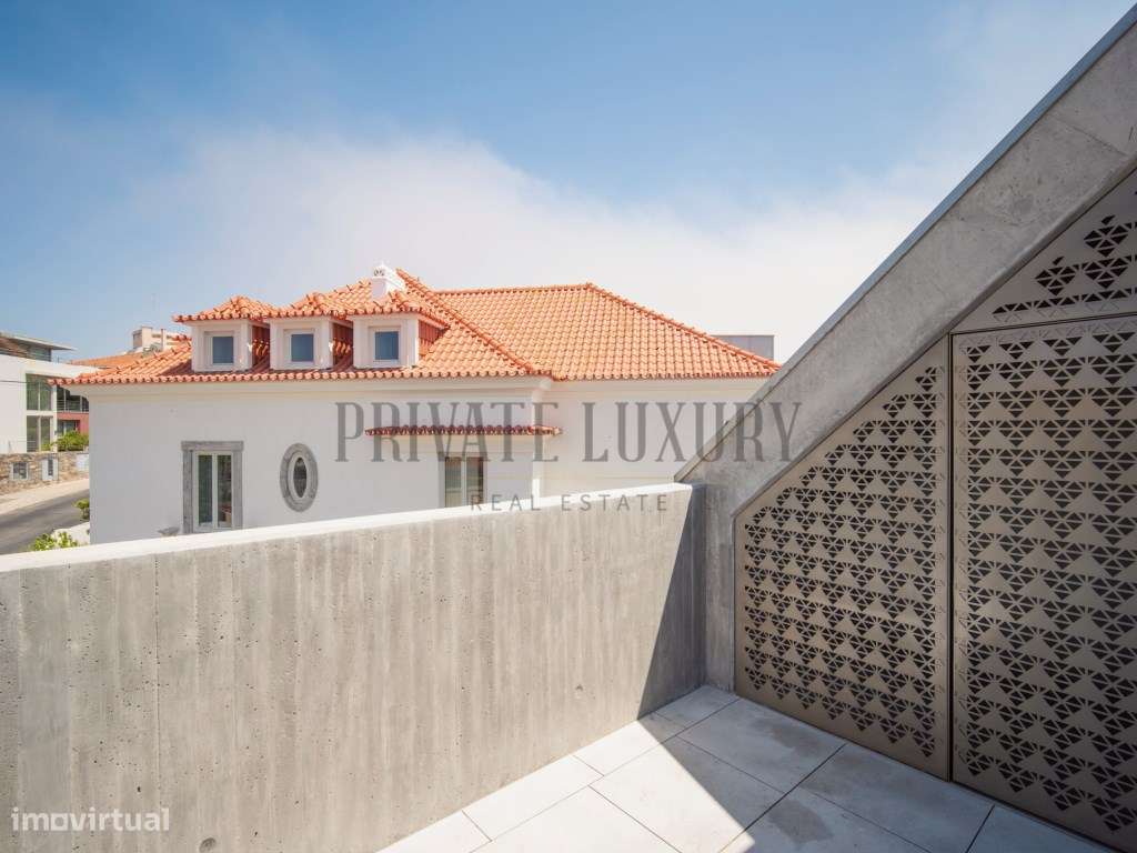 Villa T4+1 em frente ao mar no Estoril - Grande imagem: 4/51