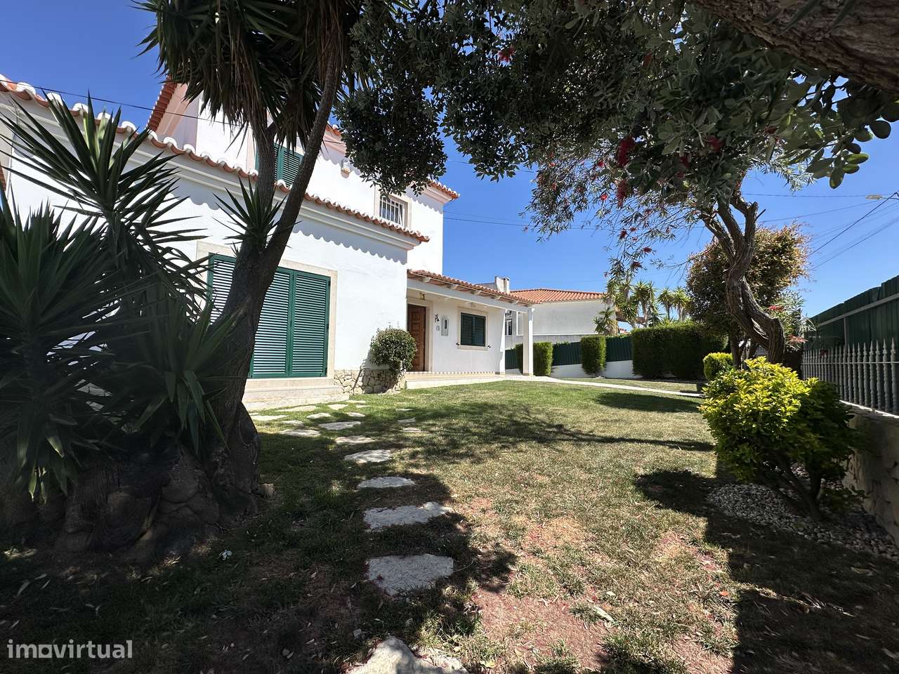 Moradia Isolada T3 com Piscina e Vista Mar na Ericeira-33