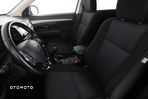 Mitsubishi Outlander 2.0 2WD SUV-Star - 12