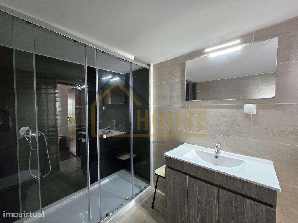 Andar Moradia Térrea T1+1, perto Lourinhã-9