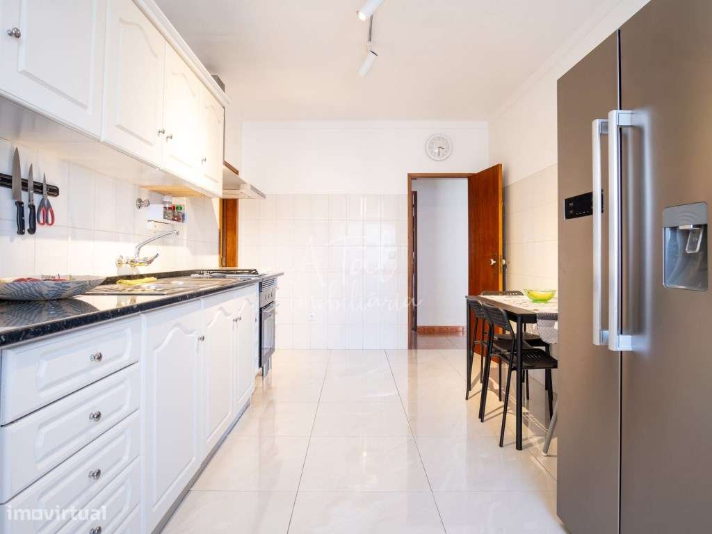 Apartamento T2 no Centro do Cartaxo com Arrecadação | Ideal para Ha...-9