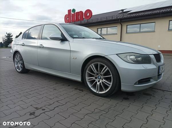 BMW Seria 3 325i - 7