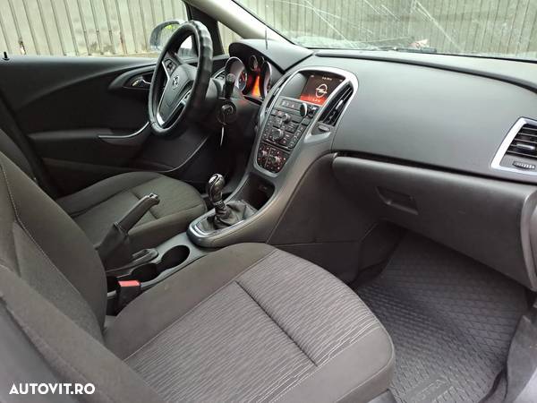 Opel Astra 1.6 CDTI ECOTEC Start/Stop Enjoy - 9