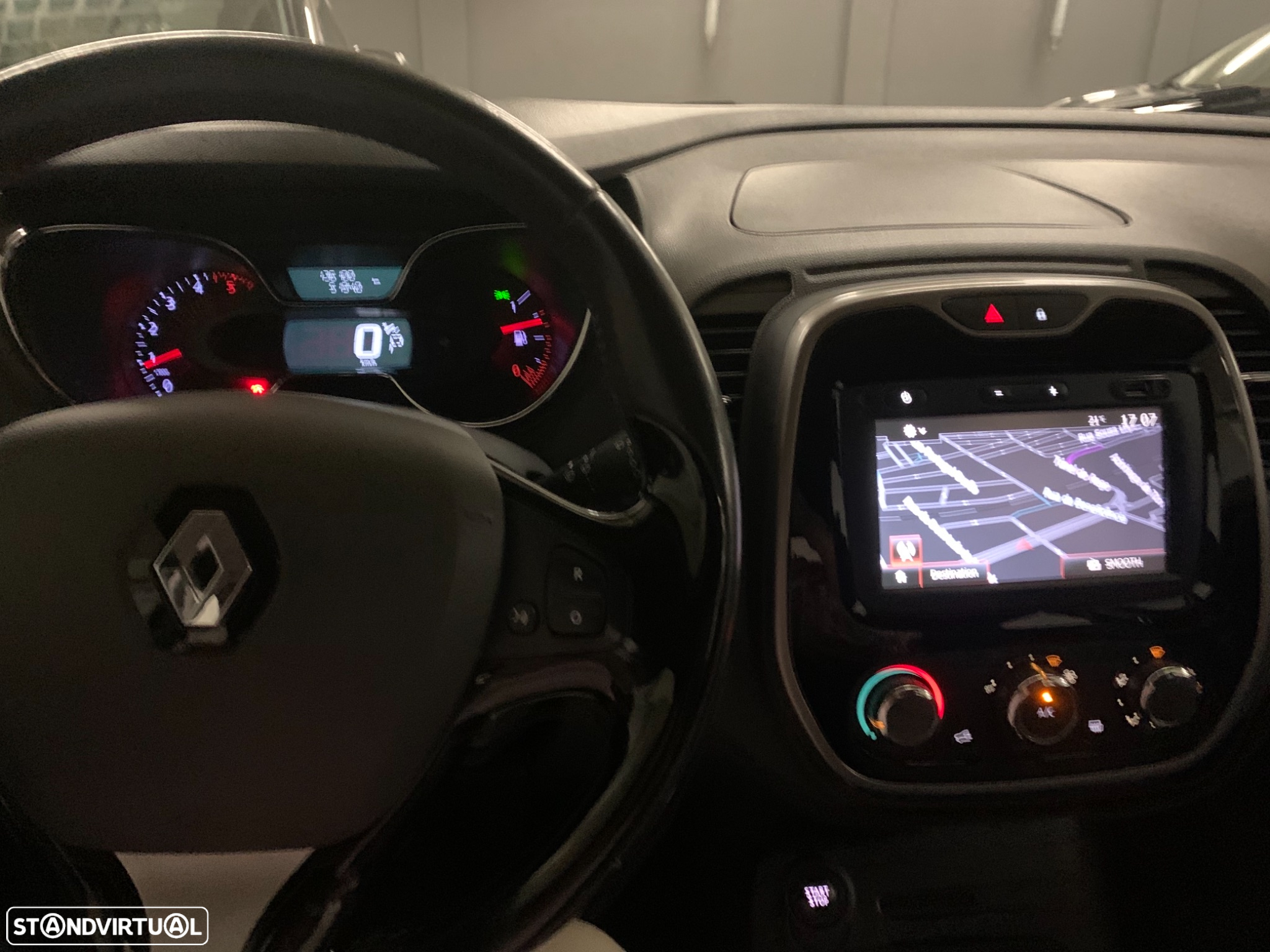 Renault Captur 1.5 dCi Exclusive EDC - 19