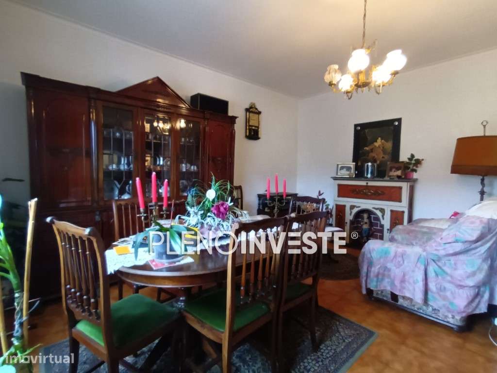 Apartamento T2 à venda na Torre da Marinha-6