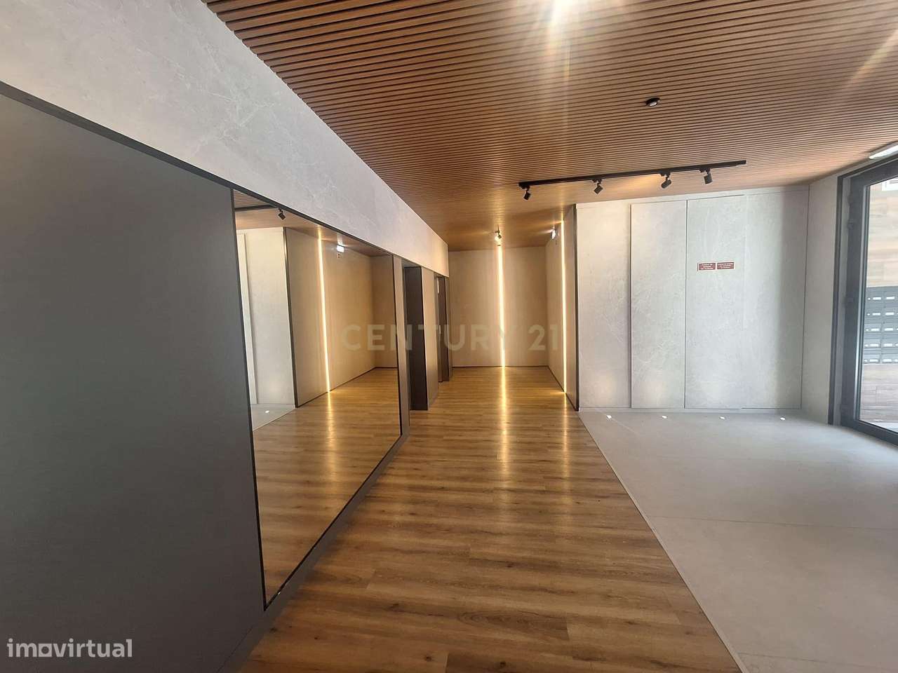 APARTAMENTO T2 NOVO DE LUXO EM FARO  PISCINA | GINÁSIO | DOMÓTICA E PA-33