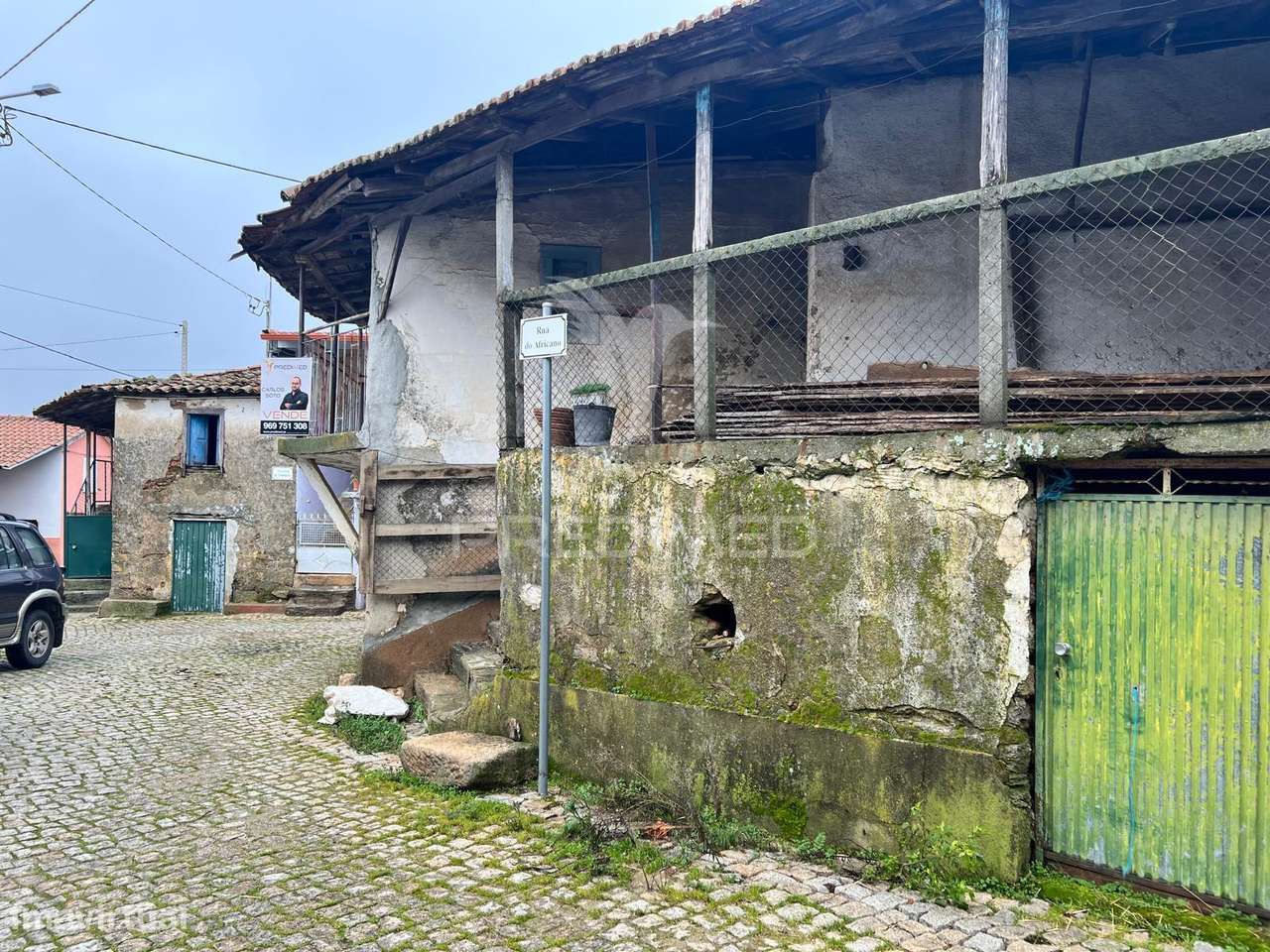 Moradia para reconstrução - Grande imagem: 5/15