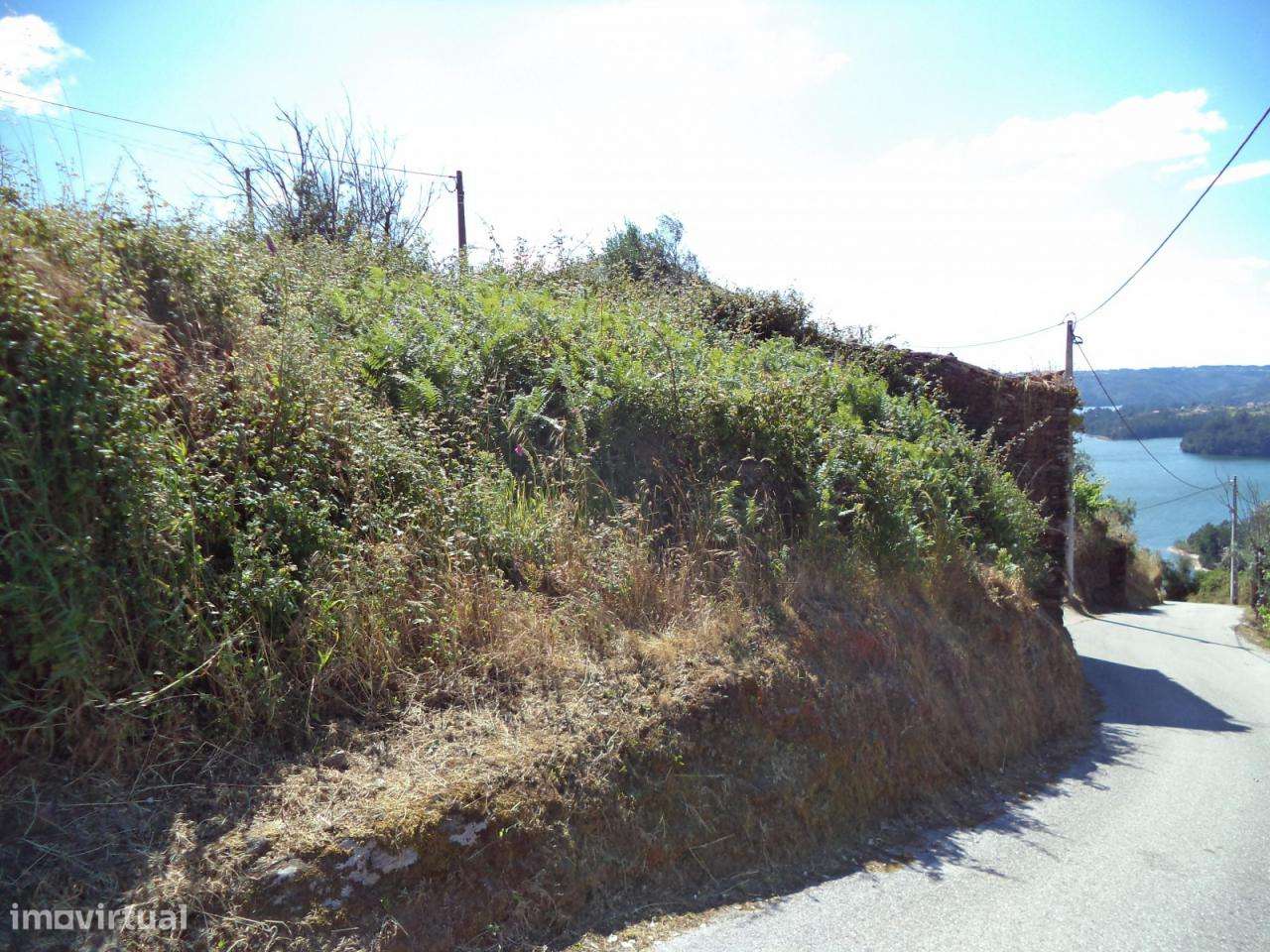 Terreno urbano, próx. da Albufeira do Castelo do Bode - Grande imagem: 3/9