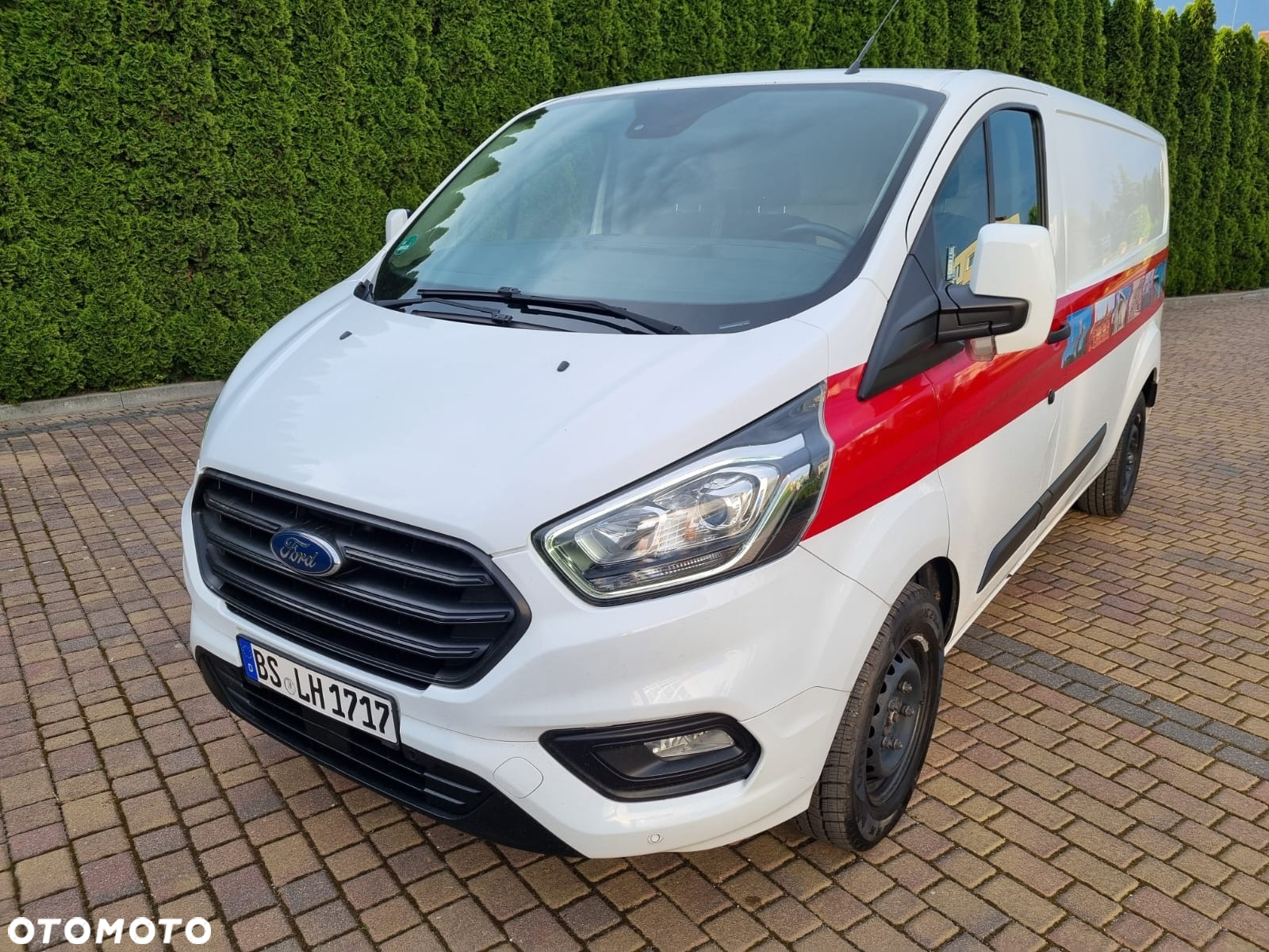 Ford TRANSIT CUSTOM - 2