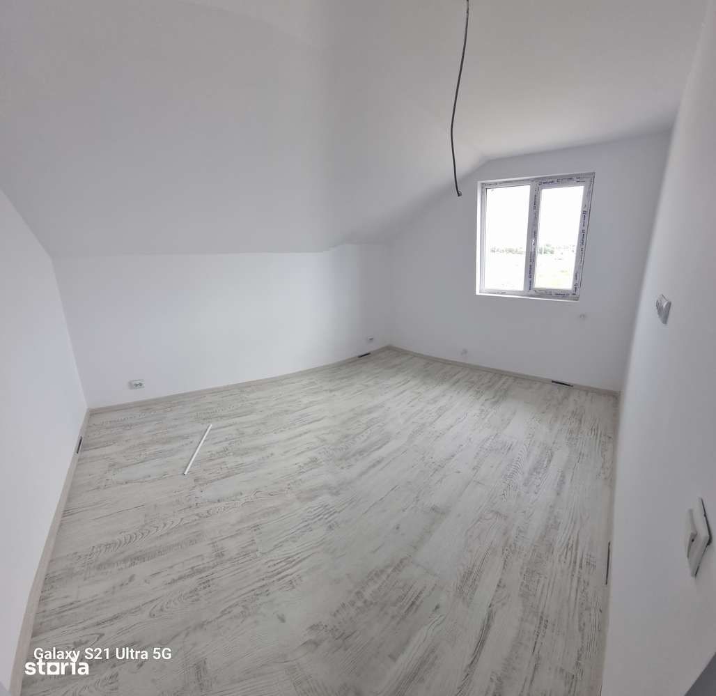 Vila P+M 5 camere//teren 350mp//utilitati Varteju-Magurele - Imagine principală: 5/12