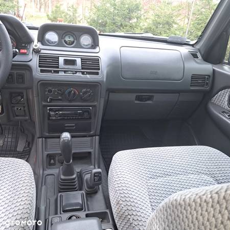 Mitsubishi Pajero 3.0 GLS - 33