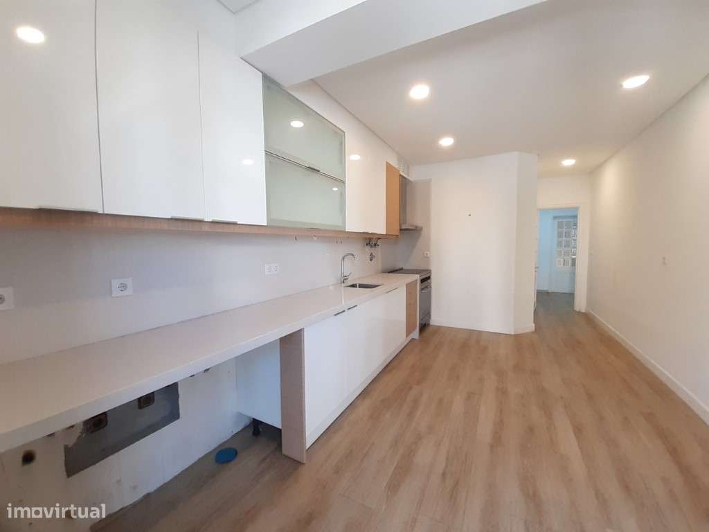 T3 equipado e com garagem na Amadora - Centro - Grande imagem: 3/25