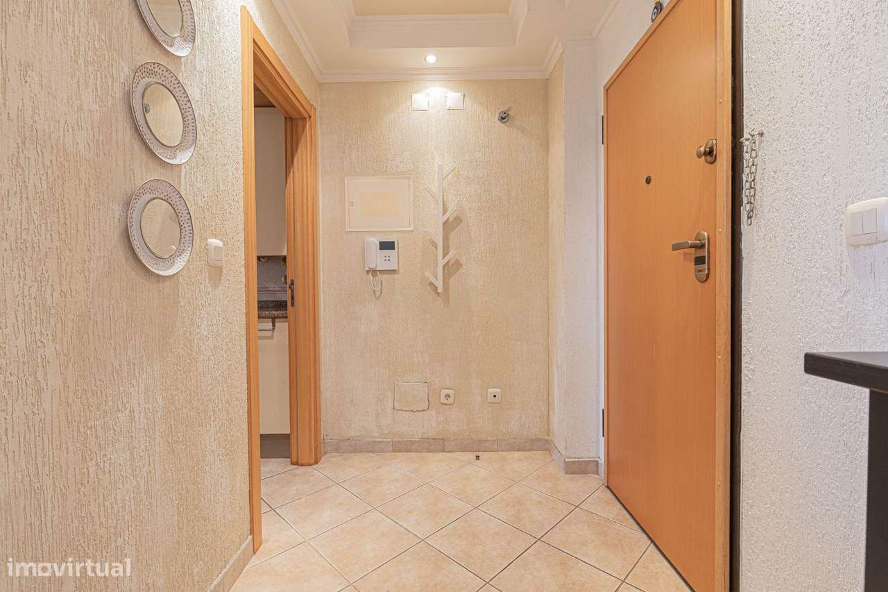 Apartamento T2 em Algueirão Mem Martins - Grande imagem: 4/37