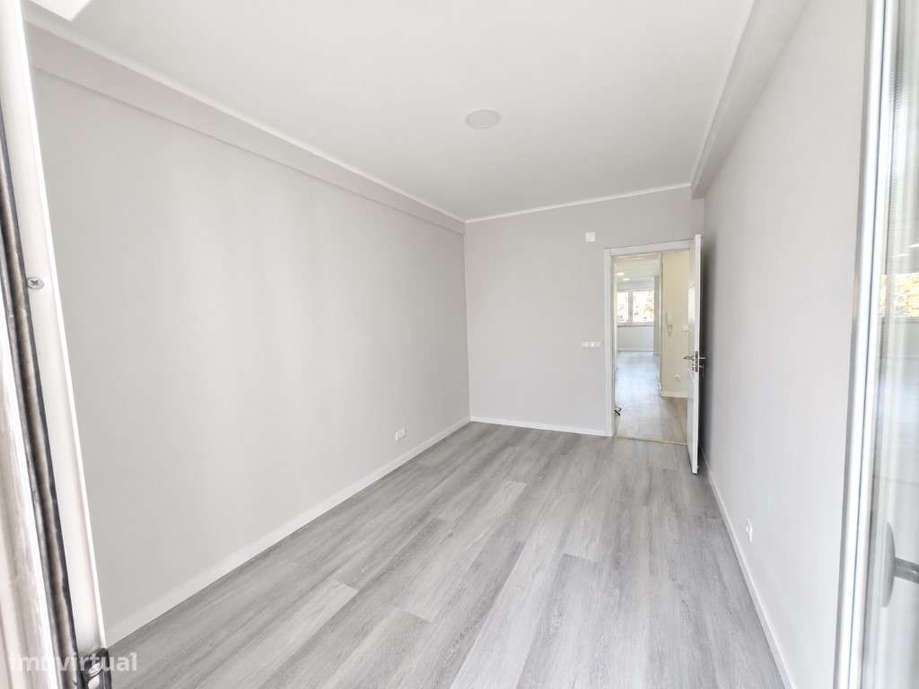 T2 TOTALMENTE REMODELADO A ESTREAR | OEIRAS | A 5 MIN DA PRAIA-10