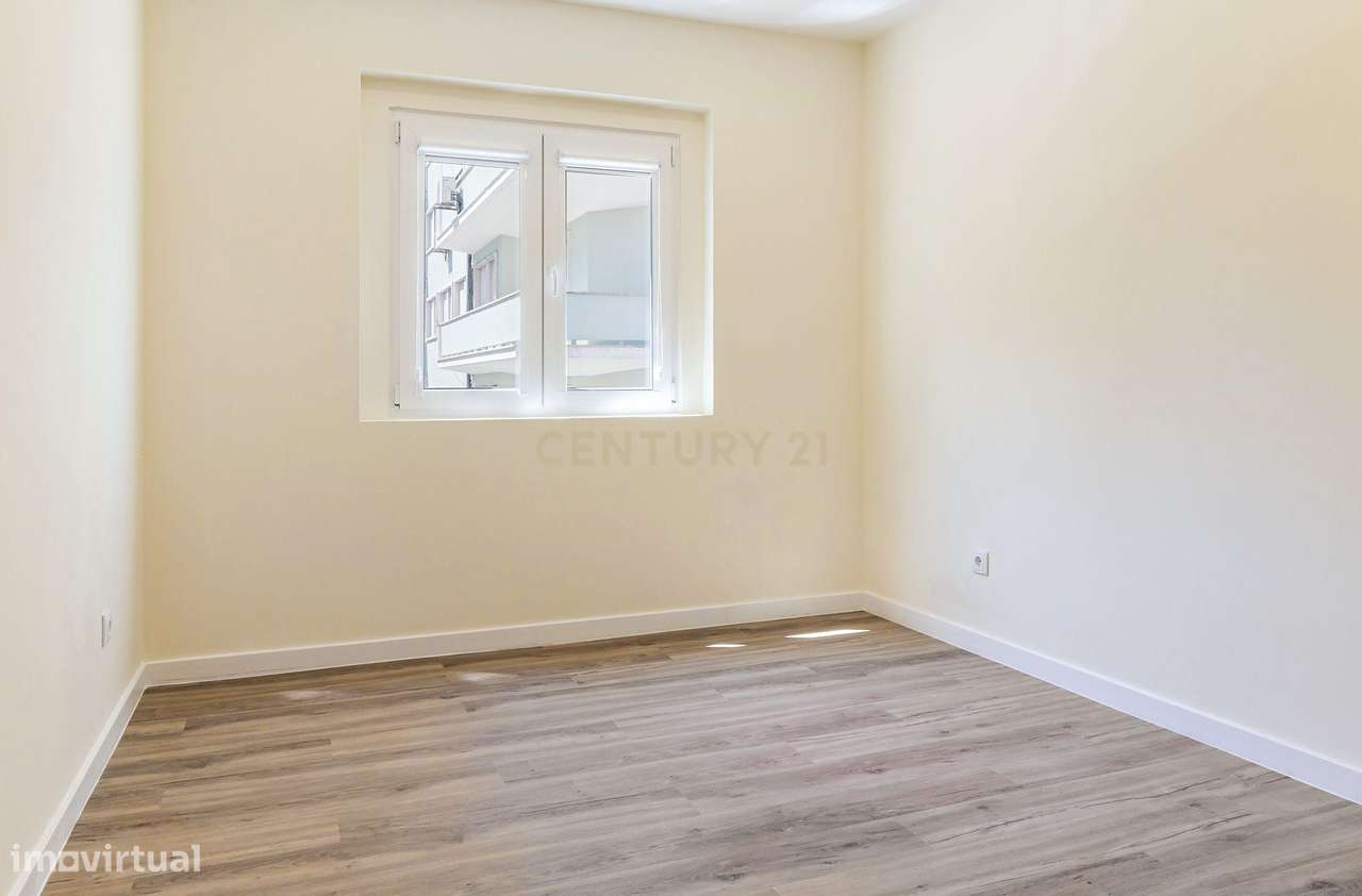 Apartamento T4 integralmente renovado em Alvalade, Lisboa. Em Venda!-10