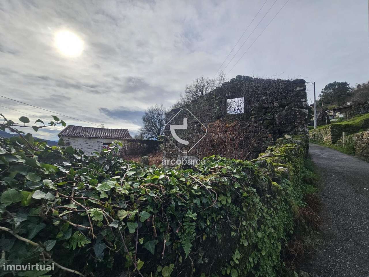Propriedade para restauro - Loureda - Arcos de Valdevez-10