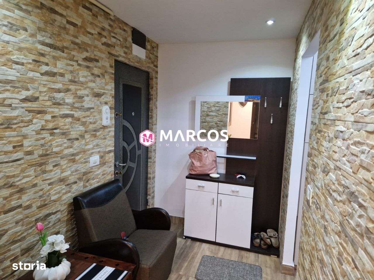 Apartament 2 camere semidecomandat, et.1, Micro 1, ID 1086 - Imagine principală: 3/10