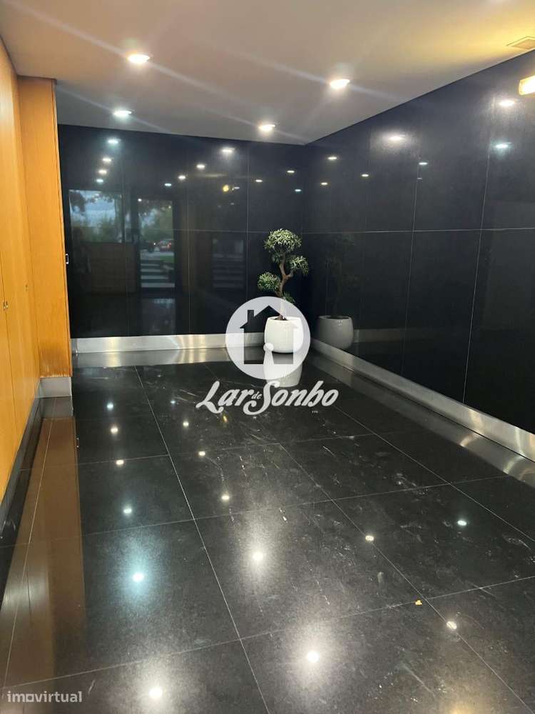 T3 Bastante espaçoso no centro da Maia - Grande imagem: 3/24