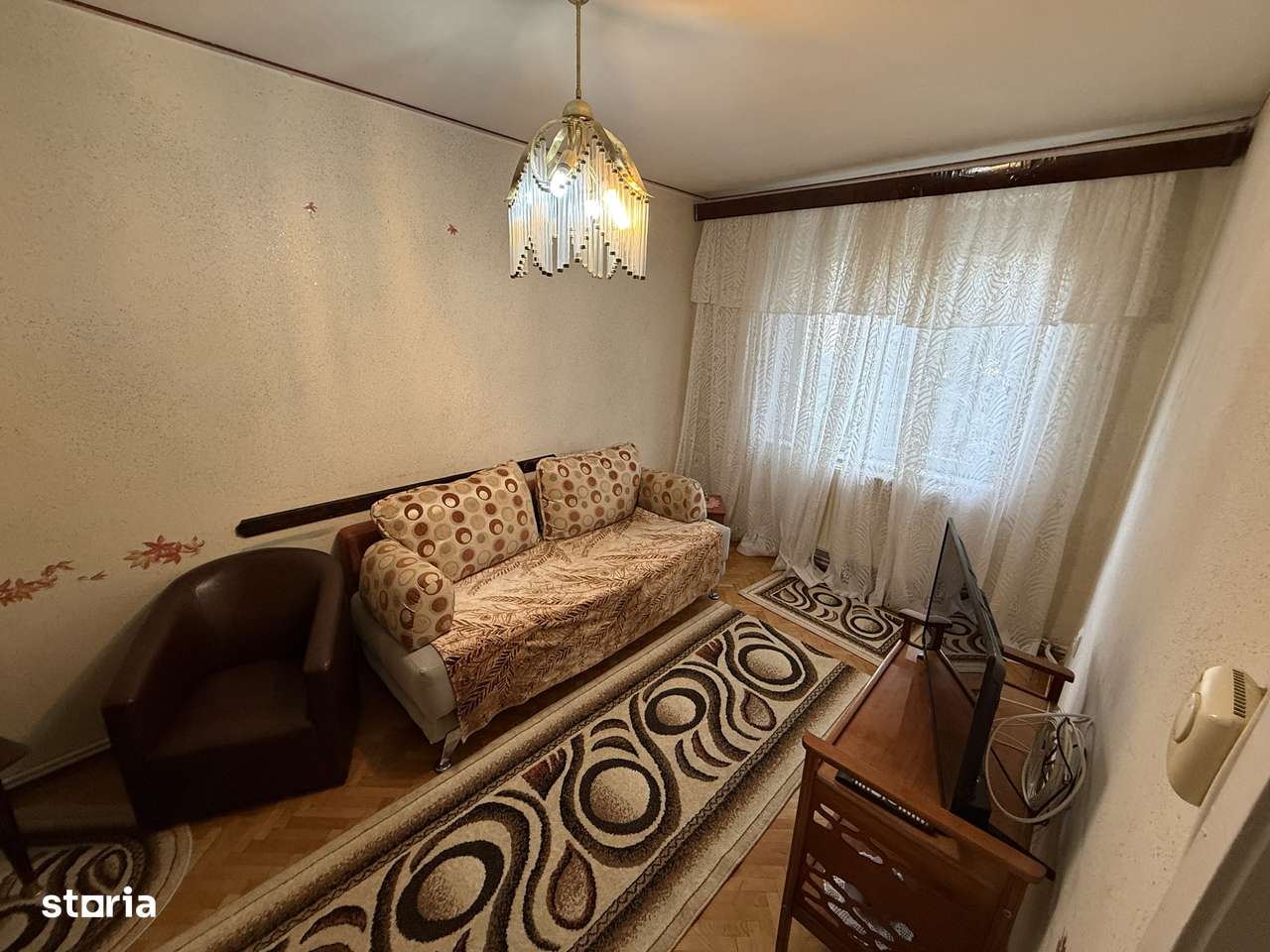 4 Camere Casa De Cultura Etaj 2/4 2.0-7