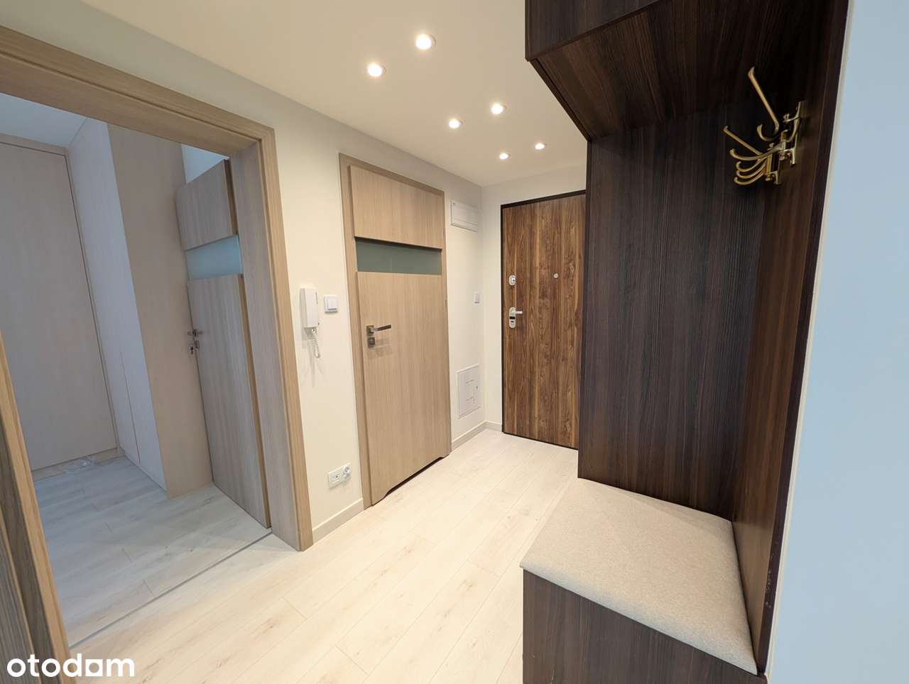 3 pok. do wejścia, NOWE budownictwo, balkon, garaż, komórka,blisko MPK-8