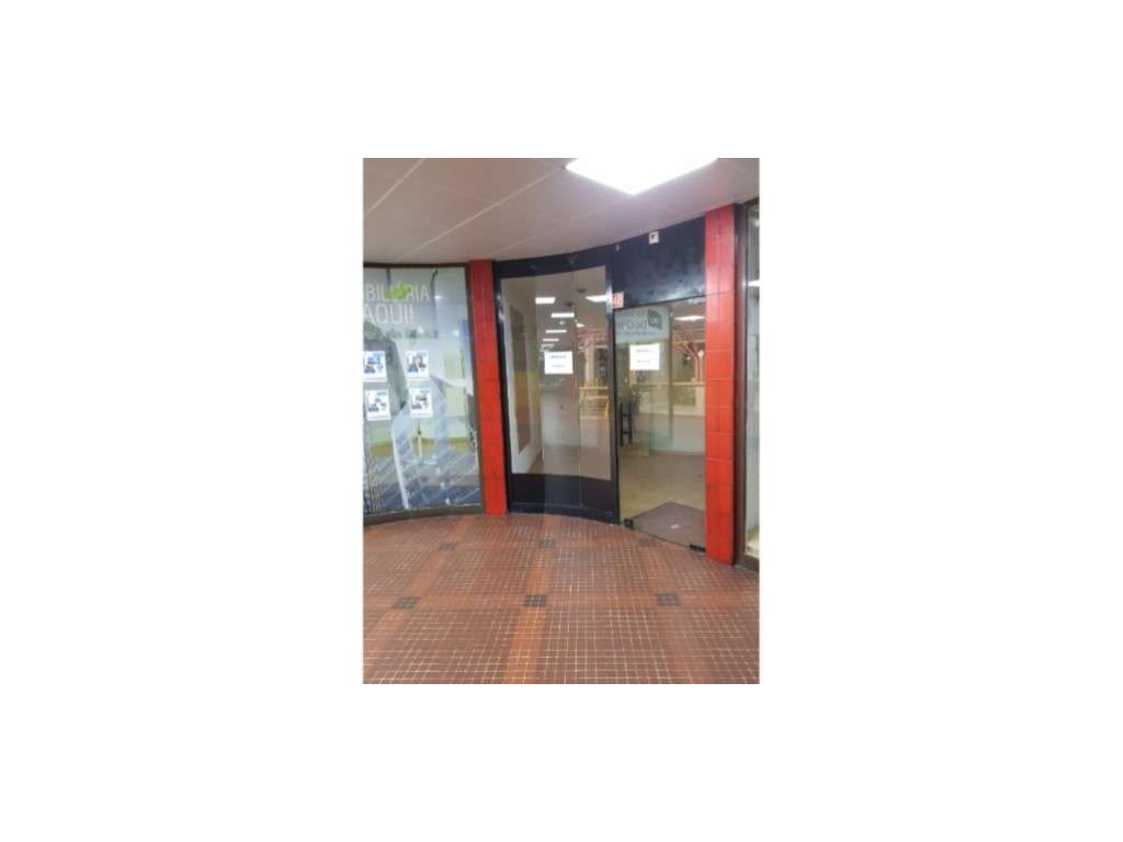 Loja para venda no Lumiar, Lisboa - Grande imagem: 1/4