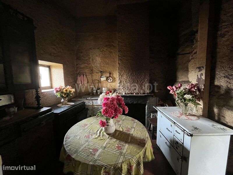 Moradia T2 / Gouveia, Cativelos - Grande imagem: 5/8