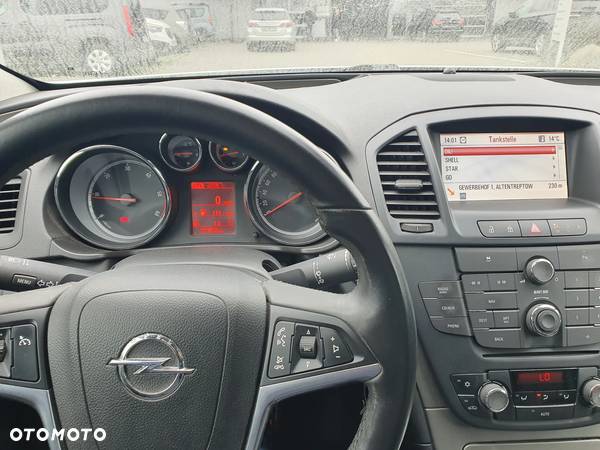 Opel Insignia - 12