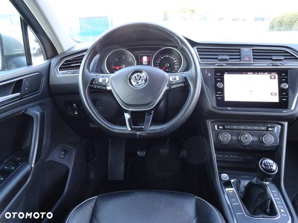 Volkswagen Tiguan 2.0 TDI BMT SCR Comfortline - 16