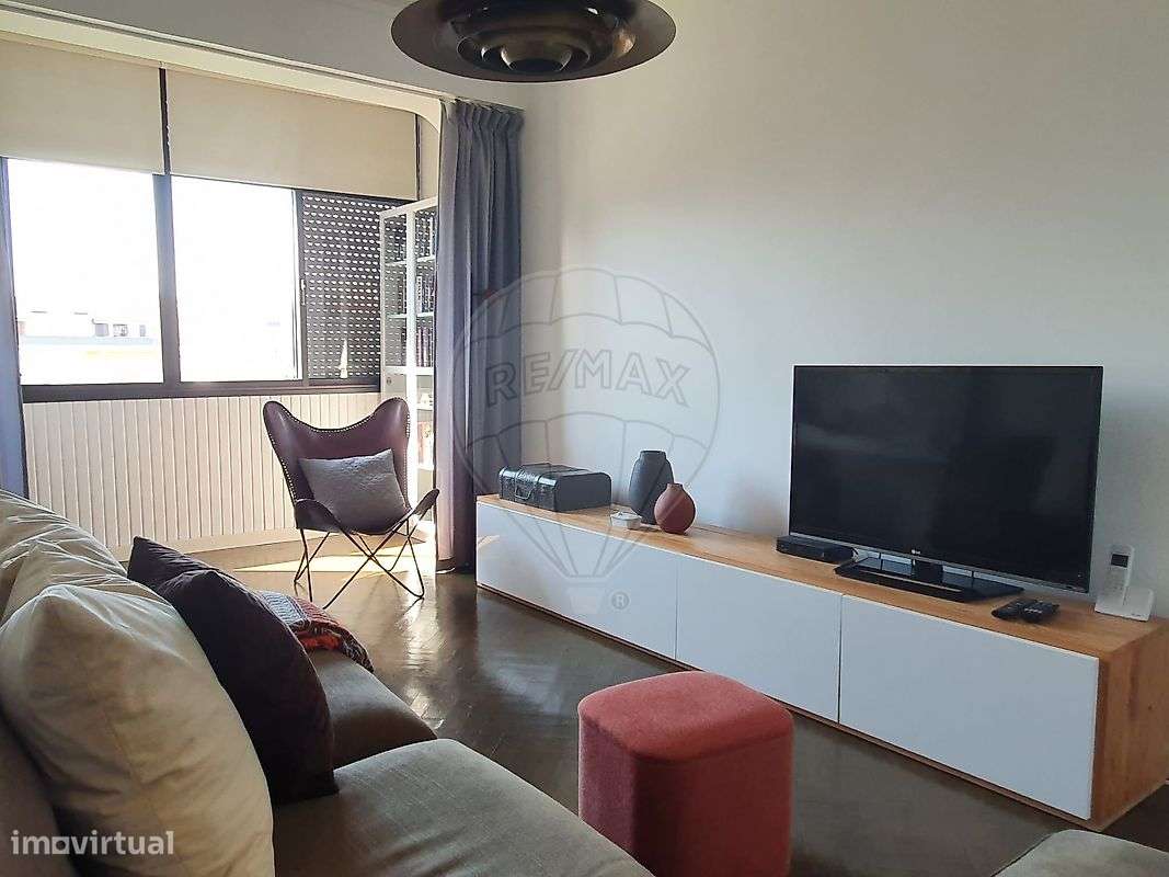 Apartamento T2 para arrendamento - Grande imagem: 2/18