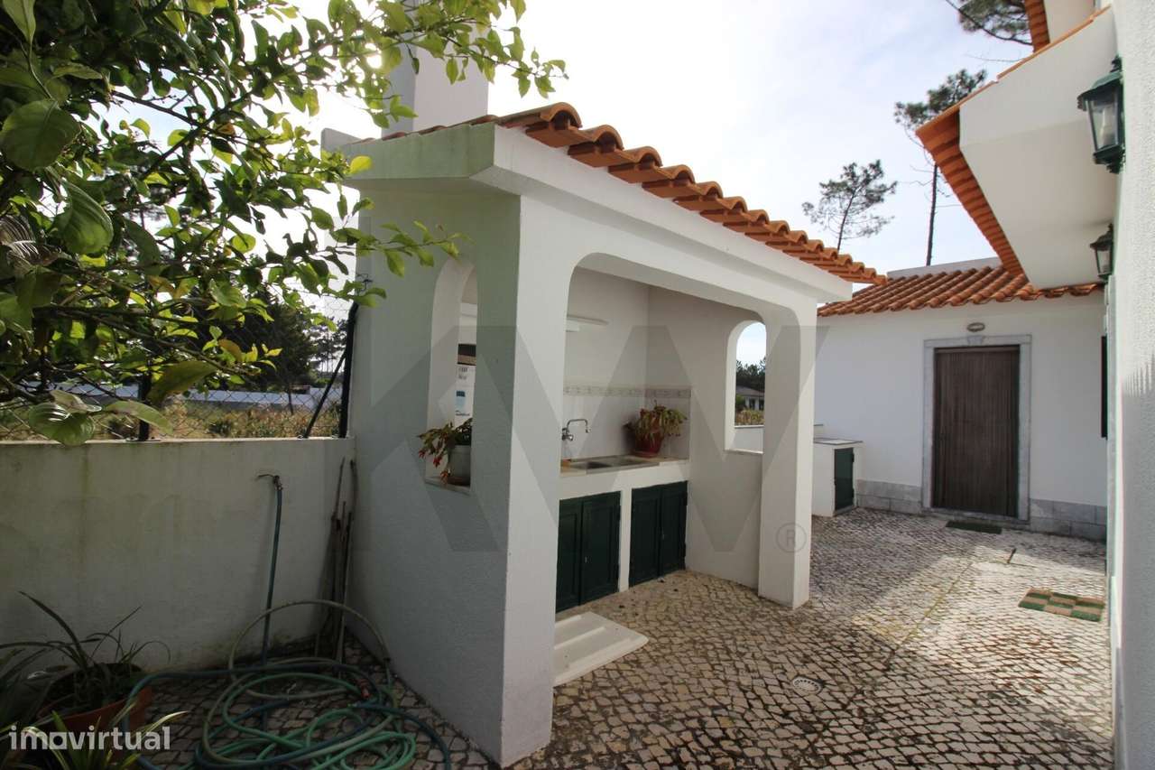 Moradia T3 na Aroeira - Charneca da Caparica - Fonte da Telha-12